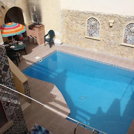 Tas Summiena Villa Sannat
