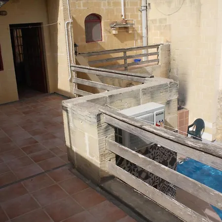 Tas Summiena Villa