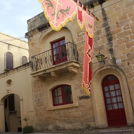 Tas Summiena Villa