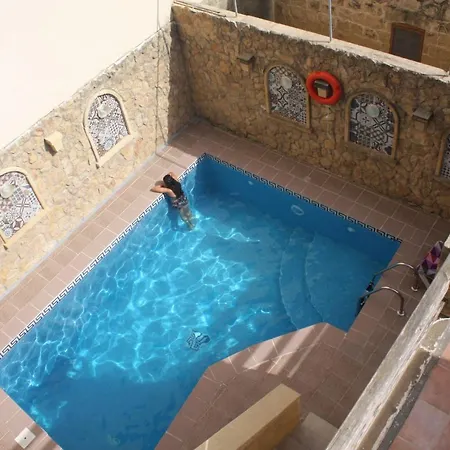 Tas Summiena Villa *