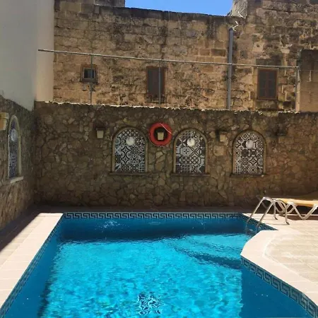 Tas Summiena Villa *