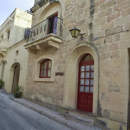 Tas Summiena Villa Sannat