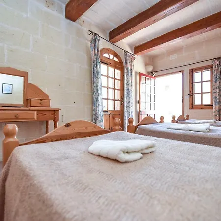 Tas Summiena Villa Sannat